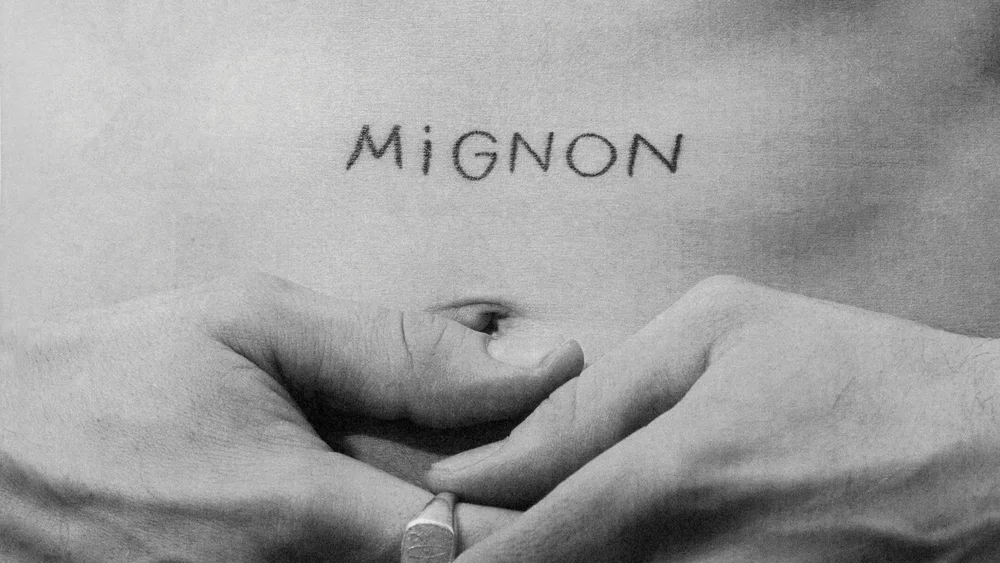 Mignon background