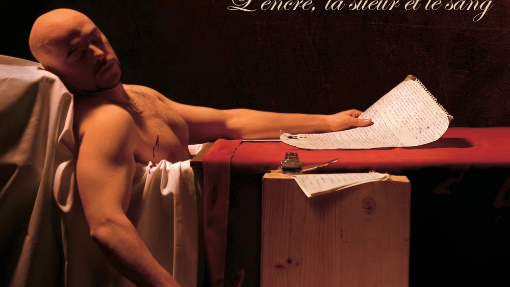 L'encre, la sueur et le sang background