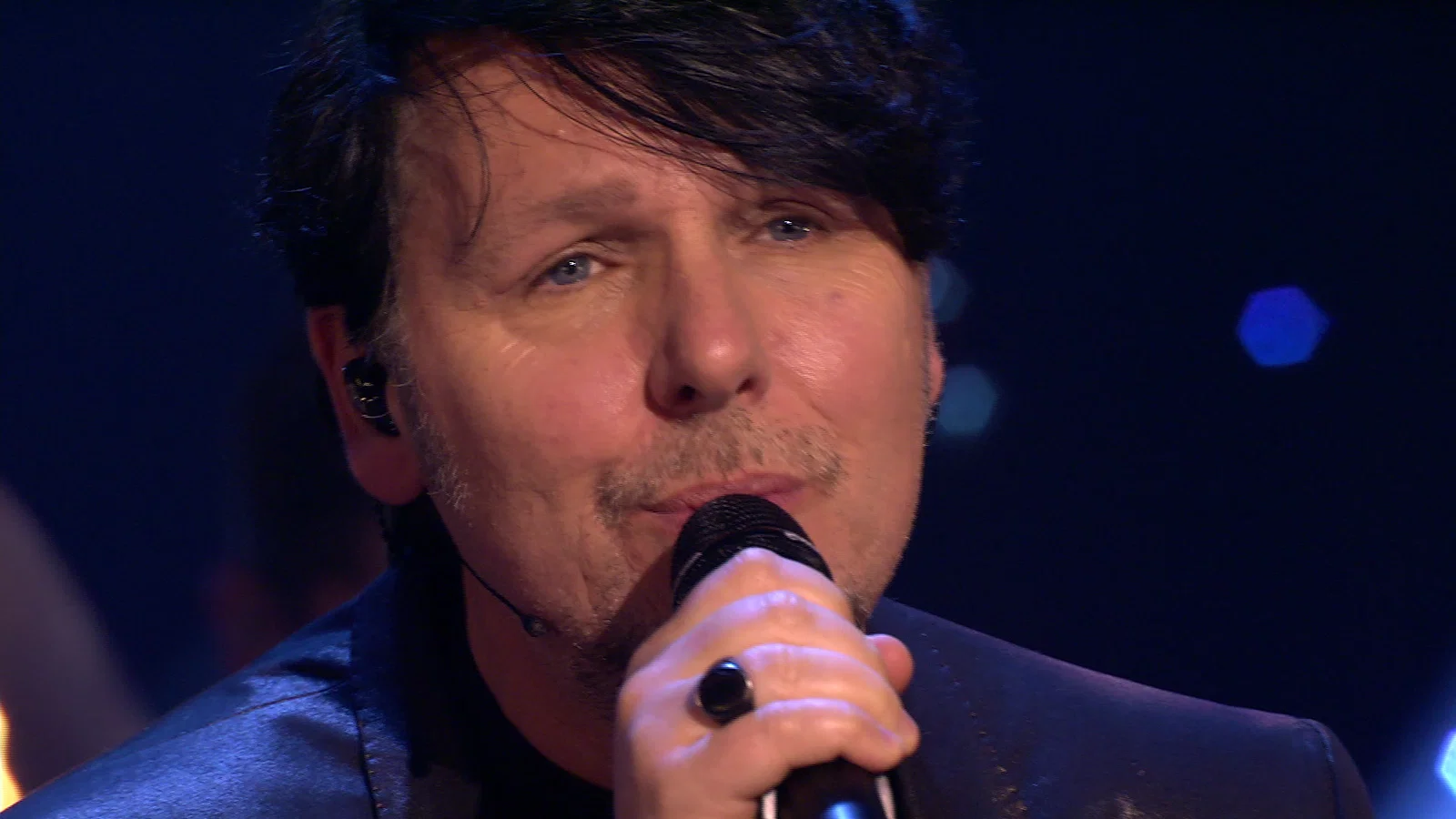 Vaag En Stil - Hazes Is De Basis background