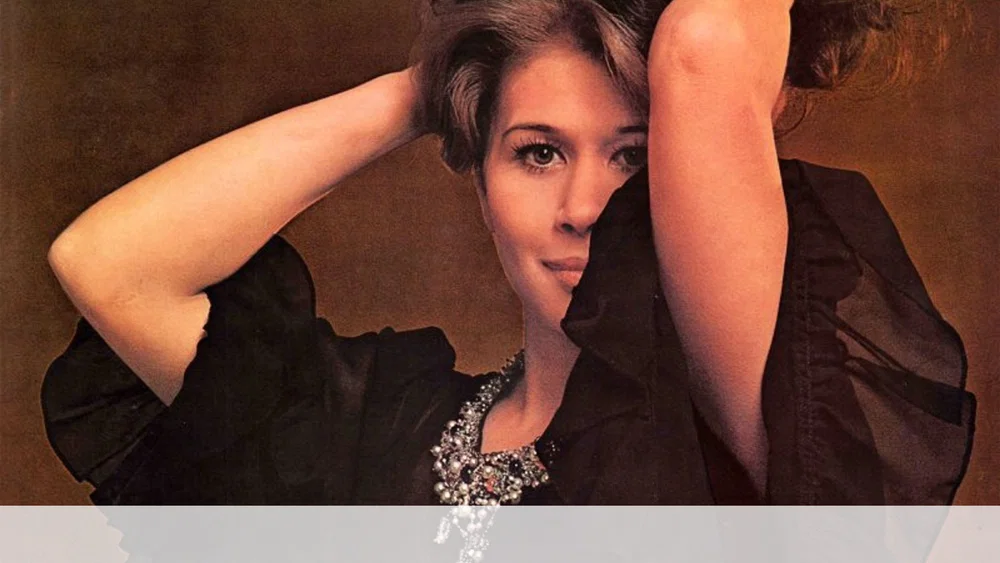 Anneke Grönloh - Remastered 2022 / Expanded Edition background