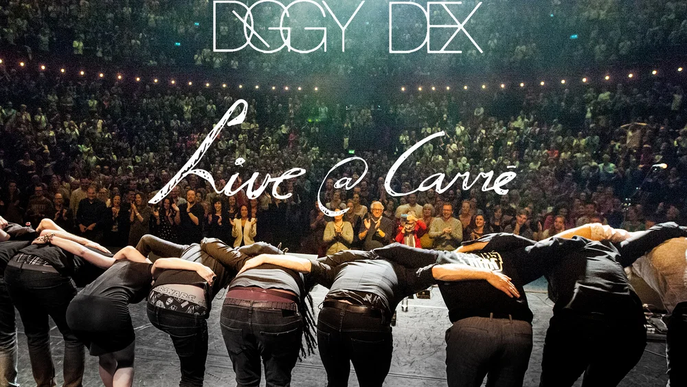 Live @ Carré background