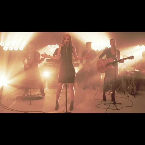 This Game (Titelsong Moordvrouw)