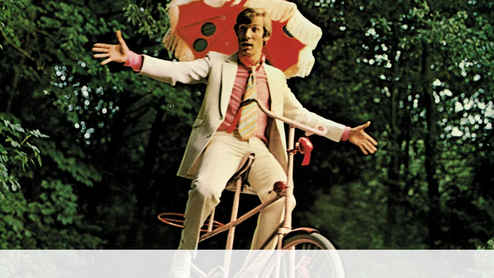 Tour De Frans - Expanded Edition / Remastered 2025 background