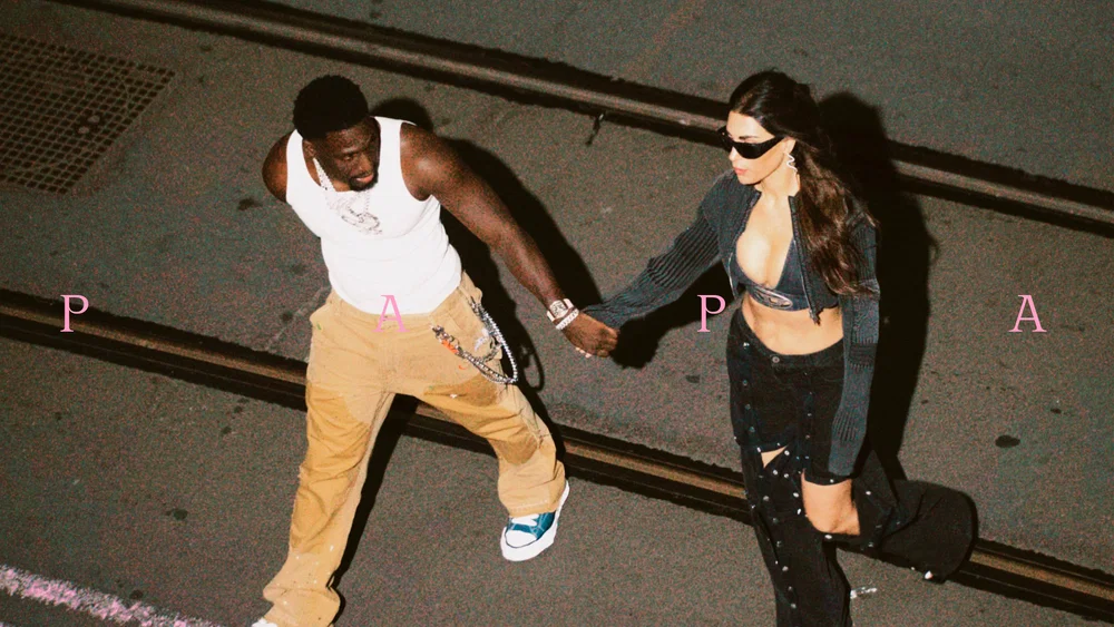 PAPARAZZI background