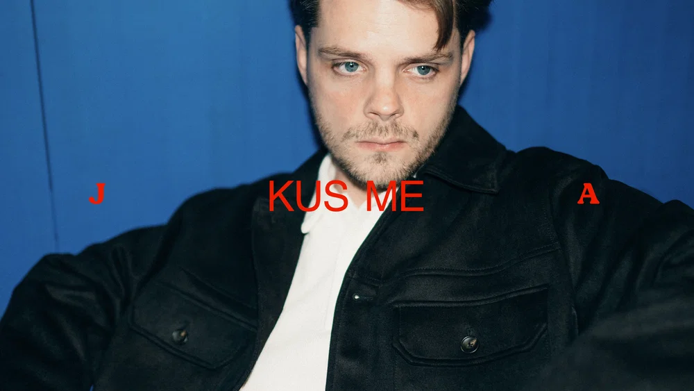 Kus Me background