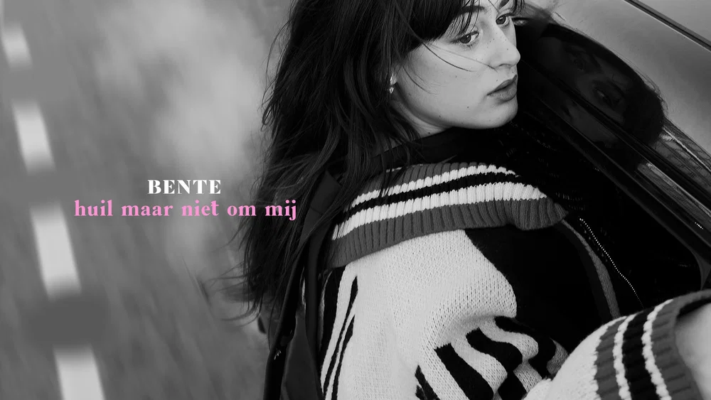 Huil Maar Niet Om Mij background