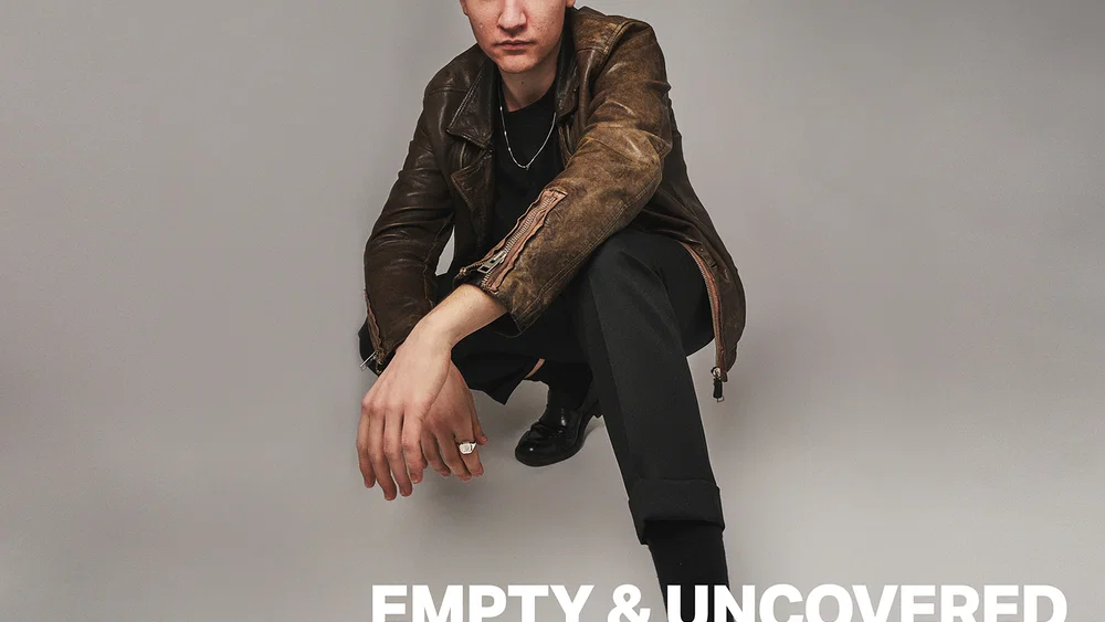 Empty & Uncovered background