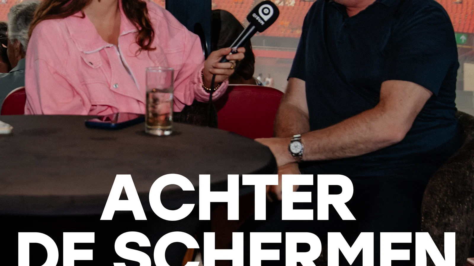 Achter de Schermen bij Robert Leroy background