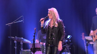 Everybody's Free  (Live In De Victorie Alkmaar)