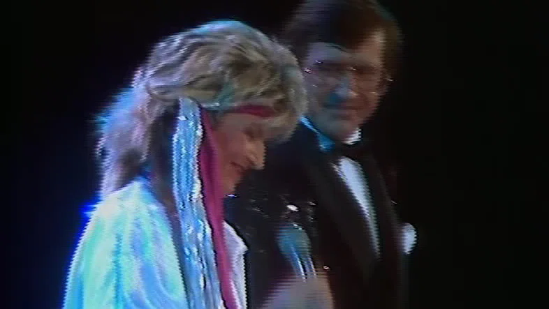 Run To Me  (Gala Of The Year 1985) background