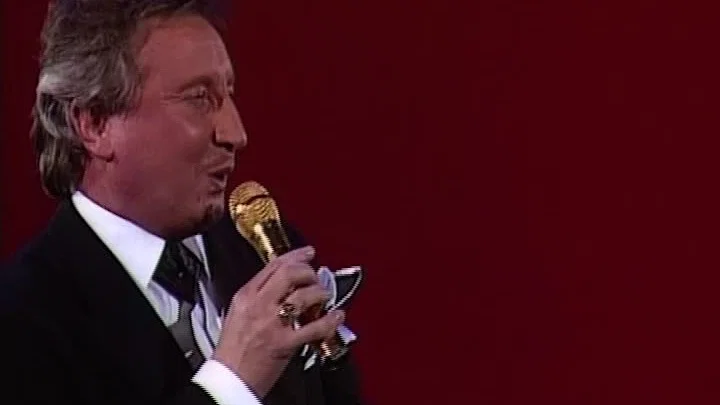 Joanna (Gala Of The Year 1988) background