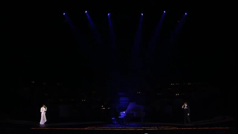 (Everything I Do) I Do It For You (Gala Of The Year 1993) background