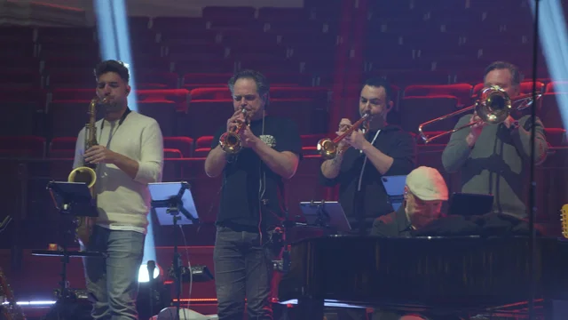 Achter De Schermen Bij Tino Martin