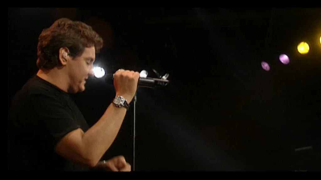 Loving You (Live) background