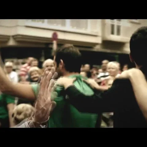 Zingenn Lachen, Dansen