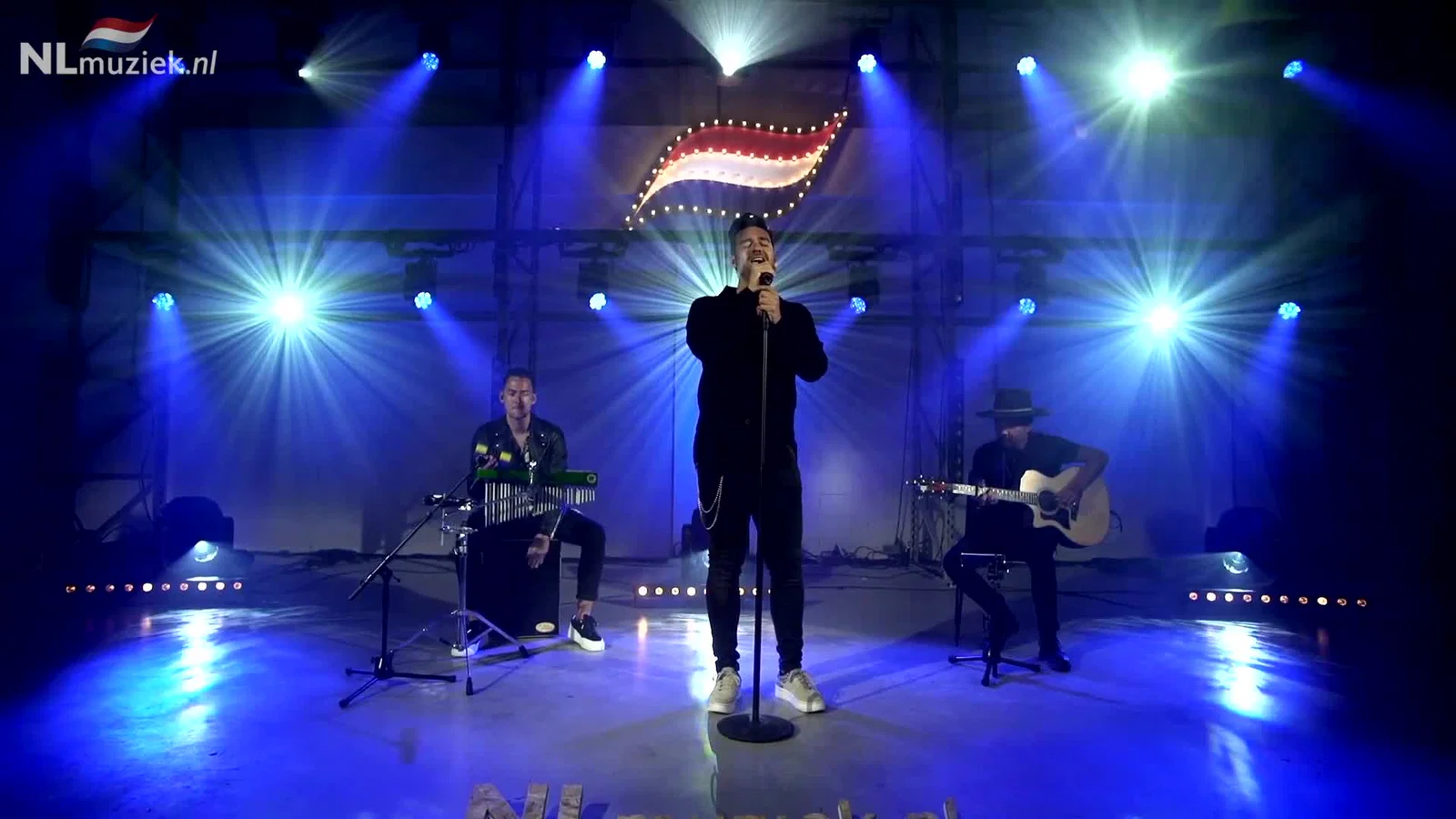 Oceaan (Live @NLmuziek.nl Live Sessions) background