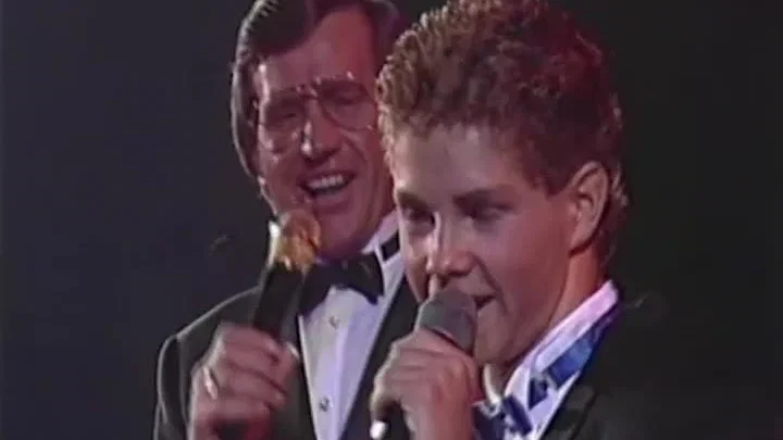 Bring It On Home To Me (Gala Of The Year 1986) background