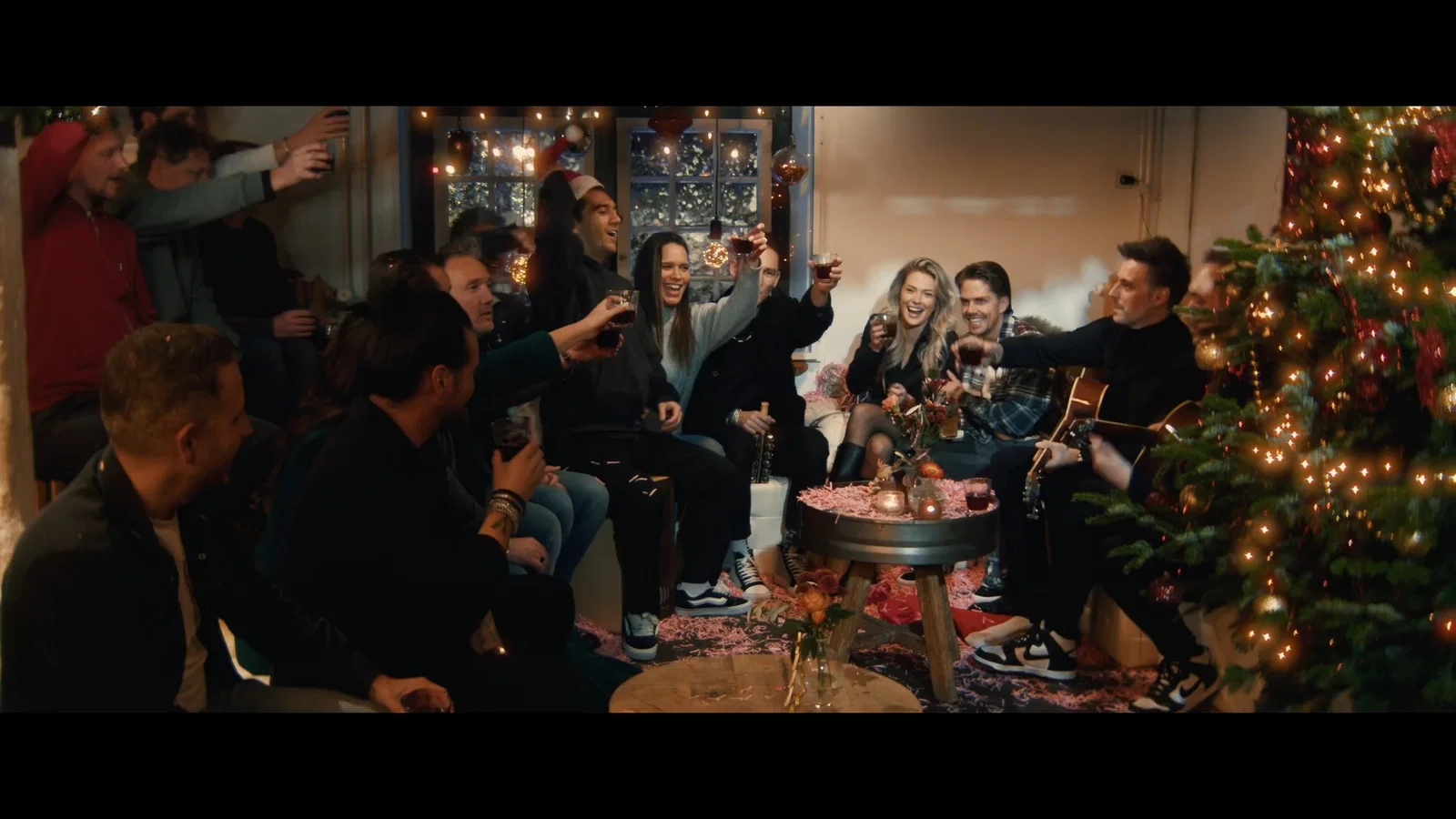 Alles Kan Vanavond (Kerstversie) background